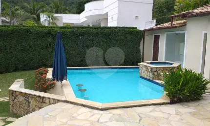 Condomínio com 3 quartos à venda em Engenho Do Mato - RJ