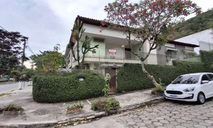 Casa com 4 quartos à venda ou para locação em São Francisco - RJ