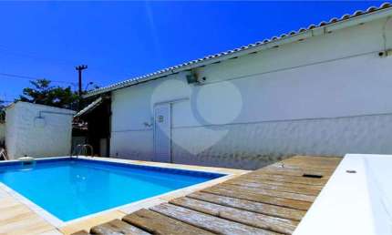 Casa com 2 quartos à venda na Avenida Doutor Acúrcio Torres, Piratininga, Niterói