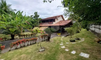 Casa com 2 quartos à venda em Cajueiros (itaipuaçu) - RJ