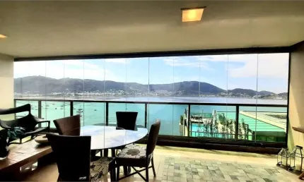 Apartamento com 4 quartos à venda em São Francisco - RJ
