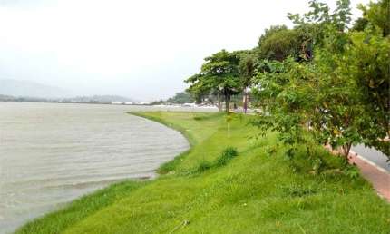 Terreno à venda na ÁLvares De Castro, Centro, Maricá