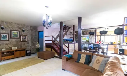 Casa térrea com 3 quartos à venda em Vila Progresso - RJ