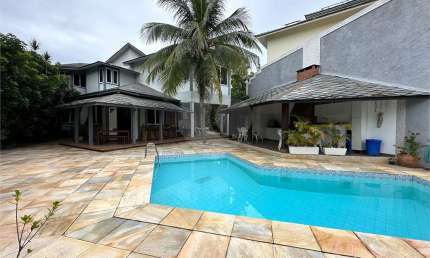 Casa com 5 quartos à venda na Simon Bolivar, Camboinhas, Niterói