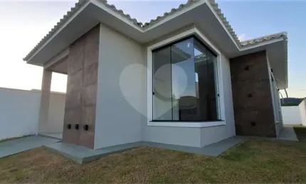 Casa em condomínio fechado com 3 quartos à venda na Henfil, Itapeba, Maricá