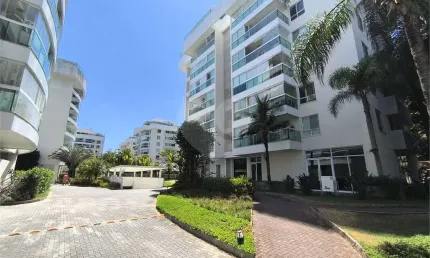Cobertura com 4 quartos à venda em São Francisco - RJ