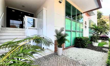 Apartamento com 3 quartos à venda em São Francisco - RJ