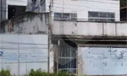 Prédio à venda na Doutor Francisco Portela, Patronato, São Gonçalo