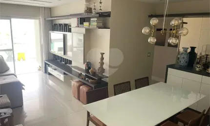 Apartamento com 4 quartos à venda em Camboinhas - RJ