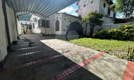 Casa térrea com 3 quartos à venda em são francisco - rj