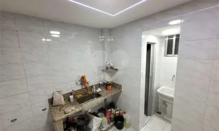 Apartamento com 2 quartos à venda na Avenida Ernani do Amaral Peixoto, Centro, Niterói
