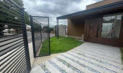 Casa para Venda em Nova Odessa, Parque Fabrício, 3 dormitórios, 1 suíte, 2 banheiros, 2 vagas