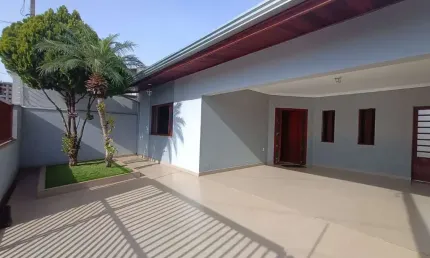 Casa para Venda em Sumaré, Jardim Macarenko, 3 dormitórios, 1 suíte, 3 banheiros, 4 vagas