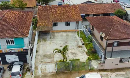 Casa com 3 quartos à venda na Rua dos Mecânicos, 479, Paranaguamirim, Joinville