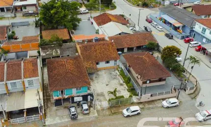 Casa com 3 quartos à venda na Rua dos Mecânicos, 479, Paranaguamirim, Joinville