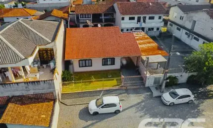 Casa com 3 quartos à venda na Rua Selma Doering Bruhns, 100, Jardim Iririú, Joinville
