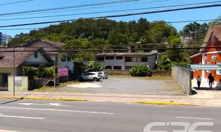 Terreno à venda na Rua Quinze de Novembro, 1553, América, Joinville