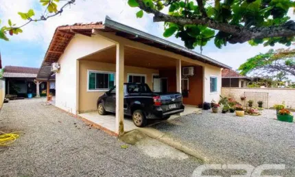 Casa com 4 quartos à venda na Nereu Ramos, Salinas, Balneário Barra do Sul