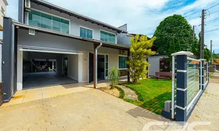 Casa com 4 quartos à venda na Rua Papa João XXIII, 77, Iririú, Joinville