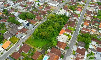 Terreno à venda na Rua Tenente Antônio João, 269, Bom Retiro, Joinville