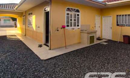 Casa com 3 quartos à venda na Rua Papa João XXIII, 41, Iririú, Joinville