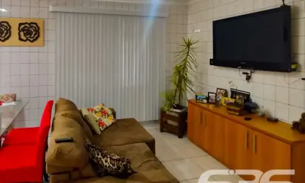 Casa com 3 quartos à venda na Rua Papa João XXIII, 41, Iririú, Joinville