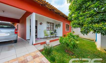 Casa com 3 quartos à venda na Rua dos Mecânicos, 155, Paranaguamirim, Joinville