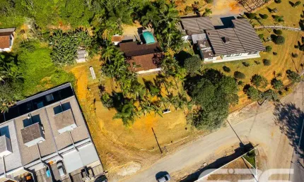 Terreno à venda na Rua Joinville, 13432, Pirabeiraba, Joinville