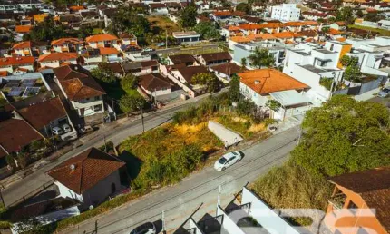 Terreno à venda na Rua Tenente Antônio João, 330, Bom Retiro, Joinville