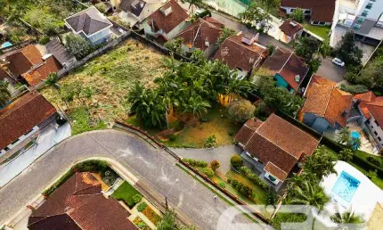 Terreno à venda na Rua Ministro Calógeras, 940, Atiradores, Joinville