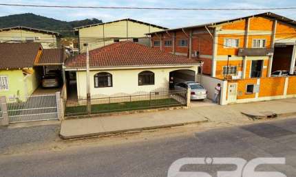 Casa com 3 quartos à venda na Rua Professor Eunaldo Verdi, 712, Jardim Sofia, Joinville