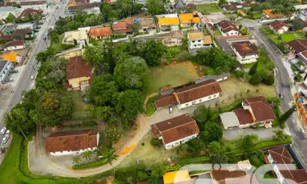 Terreno à venda na Rua Quinze de Novembro, 545, Glória, Joinville