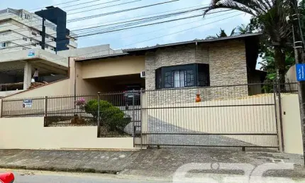 Casa com 4 quartos à venda na Rua Almirante Jaceguay, 847, Costa e Silva, Joinville