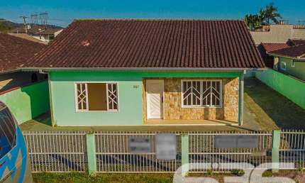 Casa com 3 quartos à venda na Rua Quinze de Novembro, 257, Vila Nova, Joinville