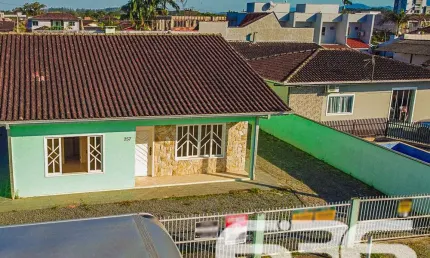 Casa com 3 quartos à venda na Rua Quinze de Novembro, 257, Vila Nova, Joinville