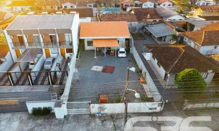Casa com 3 quartos à venda na Rua Selma Doering Bruhns, 1265, Jardim Iririú, Joinville
