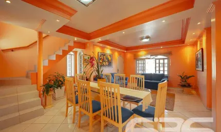 Casa com 4 quartos à venda na Rua Santa Catarina, 95, Santa Catarina, Joinville