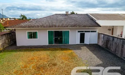Casa com 1 quarto à venda na Rua Quinze de Novembro, 104, Vila Nova, Joinville