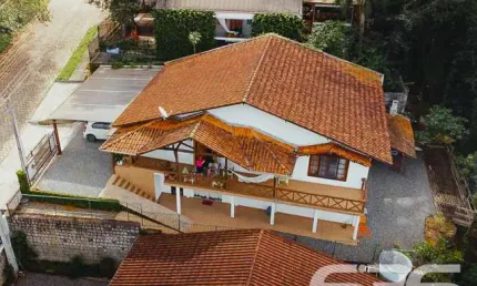 Casa com 4 quartos à venda na Albano Schimdt, 226, Boa Vista, Joinville