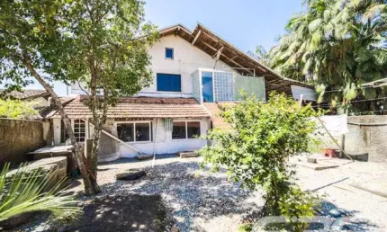Casa com 5 quartos à venda na Amândio Cabral, 82, Centro, Balneário Barra do Sul