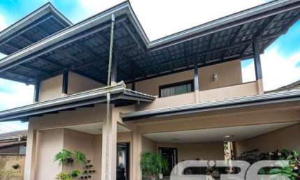 Casa com 3 quartos à venda na Boehmerwaldt, 48, Parque Guarani, Joinville