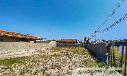 Terreno à venda na Avenida Goiania, Praia do Ervino, São Francisco do Sul
