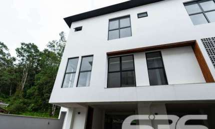 Casa com 2 quartos à venda na Albano Schimdt, 72, Boa Vista, Joinville