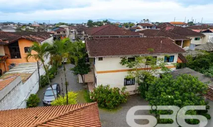 Casa com 1 quarto à venda na Rua Papa João XXIII, 705, Iririú, Joinville