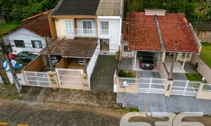 Casa com 2 quartos à venda na Rua Monsenhor Gercino, 161, João Costa, Joinville