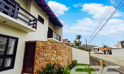 Casa com 3 quartos à venda na Rua Praga, 545, Ubatuba, São Francisco do Sul
