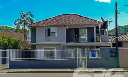 Casa com 4 quartos à venda na Rua Boehmerwald, 640, Boehmerwald, Joinville