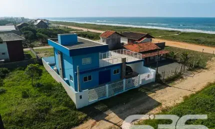 Casa com 3 quartos à venda na Rua Curitiba, 42, Praia do Ervino, São Francisco do Sul