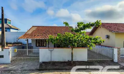 Casa com 6 quartos à venda na Rua Salvador, 691, Balneário Enseada, São Francisco do Sul