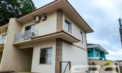Casa com 2 quartos à venda na Albano Schimdt, 518, Boa Vista, Joinville